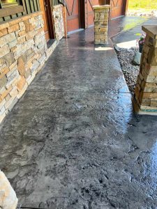 Custom docorative concrete walkways